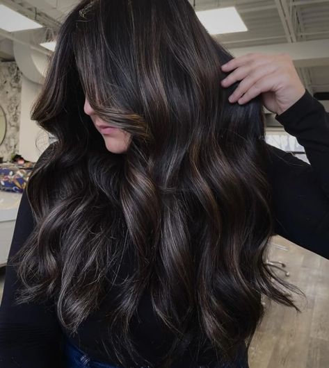 Brown Balayage Highlights, Dark Brunette Balayage, Balayage Styles, Dark Balayage, Dark Brown Hair Balayage, Natural Dark Hair, Dark Brown Balayage, Black Hair Balayage, Dark Brunette Hair