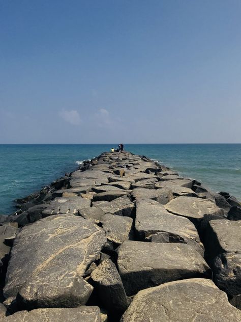 8 Things To Do In Pondicherry: A Paradise of Peace Pondicherry Aesthetic, Pondicherry India, Travel Infographic, Bay Of Bengal, Beach Towns, French Colonial, Pondicherry, French Culture, Beach Paradise