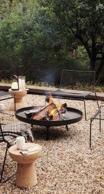 Built In Fire Pit, Gaucho Grill, Clay Pizza Oven, Clay Pizza, Drought Resistant Landscaping, Pea Gravel Patio, Backyard Drainage, Rustic Outdoor Decor, Gravel Patio