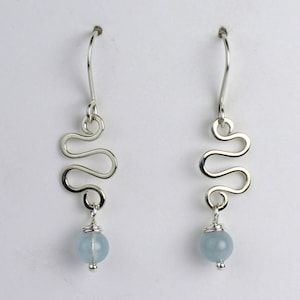 Silver Wire Earrings, Wire Jewelry Rings, Gift Ide, Earring Wire, Wire Jewelry Designs, Handmade Jewelry Earrings, Aquamarine Earrings, Swirl Earrings, Spiral Earrings