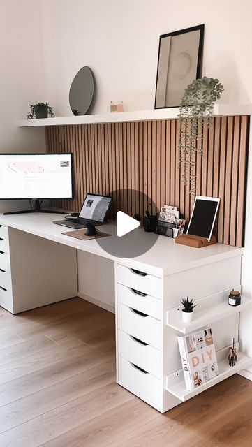 Ikea Desk Lagkapten, Ikea Office Shelving Ideas, Small Home Office Ikea, Alex Office Ikea, Ikea Alex Office, Ikea Lagkapten Desk, Diy Bureau Ikea, Ikea Bureau Hack, Make Up Desk Design