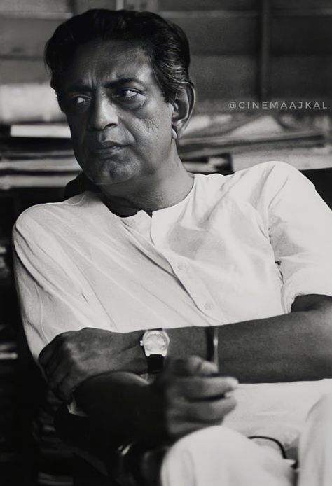 #cinemaajkal #bollywood Satyajit Ray, Filmy Vintage, Artistic Wallpaper, Essayist, Great Films, Bollywood Stars, Screenwriting, Portrait Drawing, Yoga Poses