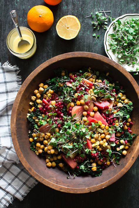 Over 17 healthy new year recipes including breakfast, lunch and dinner. Start 2019 off on the right foot! Chickpea Ideas, Superfoods Salad, Superfood Salad Recipe, Easy Roasted Chickpeas, Mustard Recipes, Chickpea Recipes Roasted, Chickpeas Recipe, Superfood Salad, Meatless Mondays