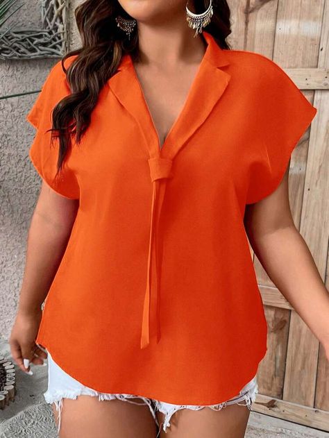 Kurti With Jeans, Batwing Sleeve Blouse, Short Kurti, Business Casual Shirts, Plus Size Formal Dresses, Plain Tops, Plus Size Blouses, Batwing Sleeve, Plus Size Casual