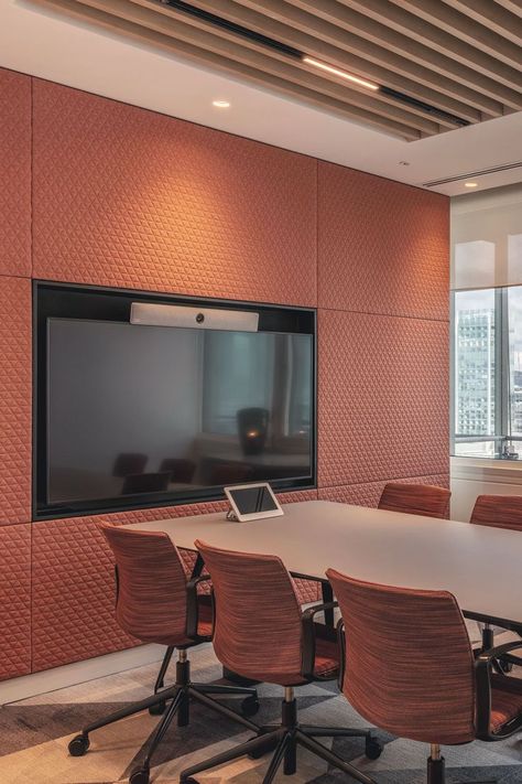 Client Meeting Room, Slat Ceiling, Ceiling Fabric, Meeting Room Design Office, Client Meeting, Conference Room Design, Business Lounge, Meeting Room Design, Conference Room Chairs