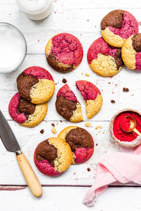 Easy Vegan Neapolitan Cookies (Gluten-Free) – Nourishing Amy Neapolitan Cookies, Cookies Summer, Neapolitan Ice Cream, Vegan Baking Recipes, Egg Free Recipes, Strawberry Cookies, Sugar Cookie Dough, Vegan Cake, Vegan Cookies