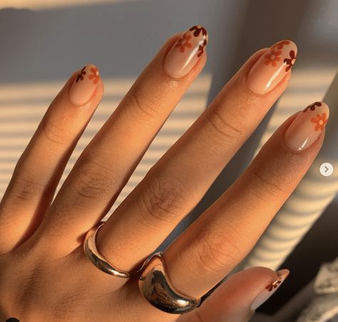 Simple Fall Nails, Fall Gel Nails, Cute Nails For Fall, Thanksgiving Nails, Fall Nail Art, Fall Nail Colors, Autumn Nails, Fall Nail, Fall Nail Designs