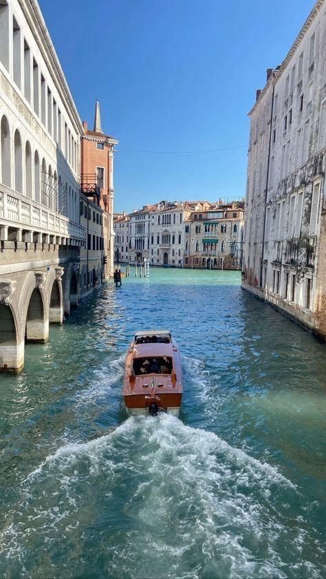 Nyu Florence, Italy Vibes, Dream Place, Italy Summer, Italy Aesthetic, Dream Travel Destinations, Pompeii, Beautiful Places To Travel, Travel Inspo