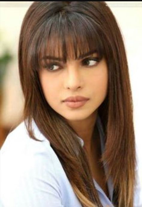 Long layers with fringes!! 💜 Priyanka Chopra Hairstyle, Priyanka Chopra Haircut, Priyanka Chopra Hair, بريانكا شوبرا, Curly Bob Hairstyles, Hair Images, Long Layered Hair, Latest Hairstyles, Priyanka Chopra