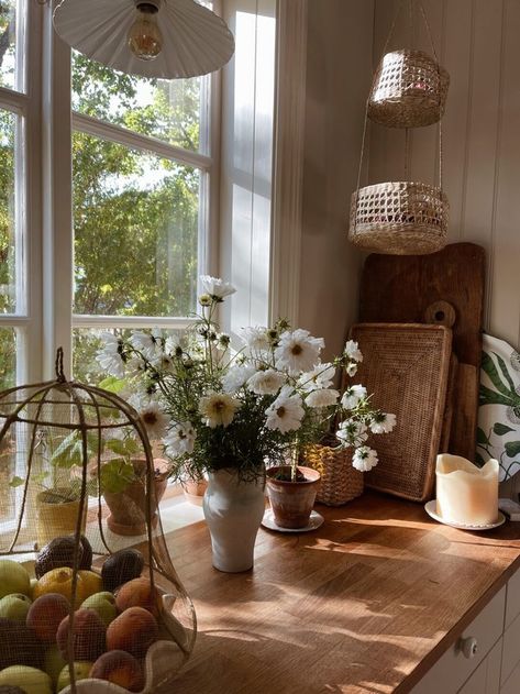 Sienna Core Aesthetic, French Countryside Home, Emily Slotte, Minimal Cottagecore, Farmhouse Summer Decor, Spring Kitchen, Romantic Home Decor, Cottagecore Aesthetic, English Cottage