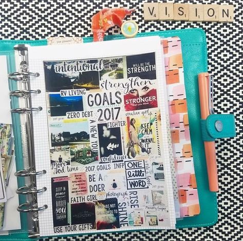 Use your vision board as a planner Vision Planner, Vision Boarding, Vision Board Diy, Vision Board Planner, Create A Vision Board, Vision Board Examples, Vision Book, Vision Board Party, Goal Board