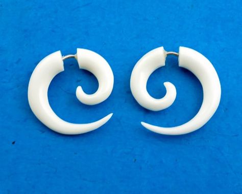 Fake Gauges - Small Spirals - Organic Bone Earrings. $18.00, via Etsy. Fake Gauge Earrings, Organic Earrings, Fake Earrings, Fake Gauges, Bali Jewelry, Fake Plugs, Bone Earrings, Spiral Earrings, Gauged Earrings