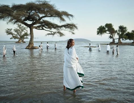 History Of Ethiopia, Ethiopian People, Crocodile Hunter, Ethiopian Jewelry, Photography Shop, Addis Ababa, Shopping Photography, African Diaspora, African Culture