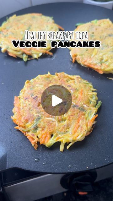 Cabbage Carrot Pancakes, Easy Snacks Indian, Rice Powder Recipes, Cabbage Snacks Recipes, Vegetable Pancakes Recipes, Veg Pancake Recipe, Veg Dishes Indian, Veg Diet Recipes Indian, Healthy Breakfast Indian