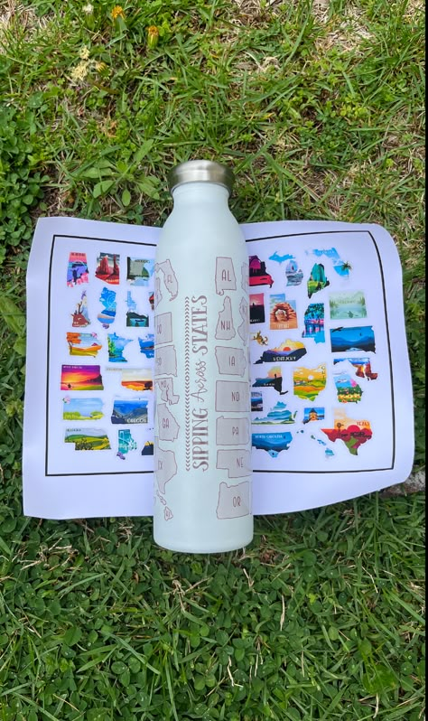 Water Bottle With Stickers, 50 States Travel, Water Bottle Art, Printed Water Bottles, Water Bottle Gift, Holiday Graphics, Travel Water Bottle, Sticker Water Bottle, Travel Bottles