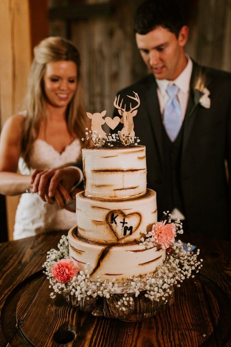 Rustic Three Tier Wedding Cake, Wedding Cake Farm Theme, Country Wedding Cakes Western, Southern Wedding Cakes Rustic, Camouflage Wedding Cake, Western Wedding Cakes 2 Tier, Wedding Cake Western Theme, Wedding Cake With Antlers, Country Chic Wedding Cake