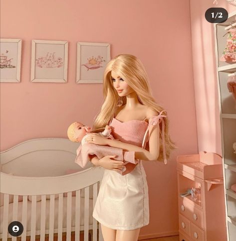 Morning, 💕 Barbie Dolls Pregnant, Barbie In Real Life, Pregnant Barbie, Barbie Bebe, Aesthetic Barbie, Realistic Barbie, Barbie Kids, Made To Move Barbie, Dress Barbie Doll