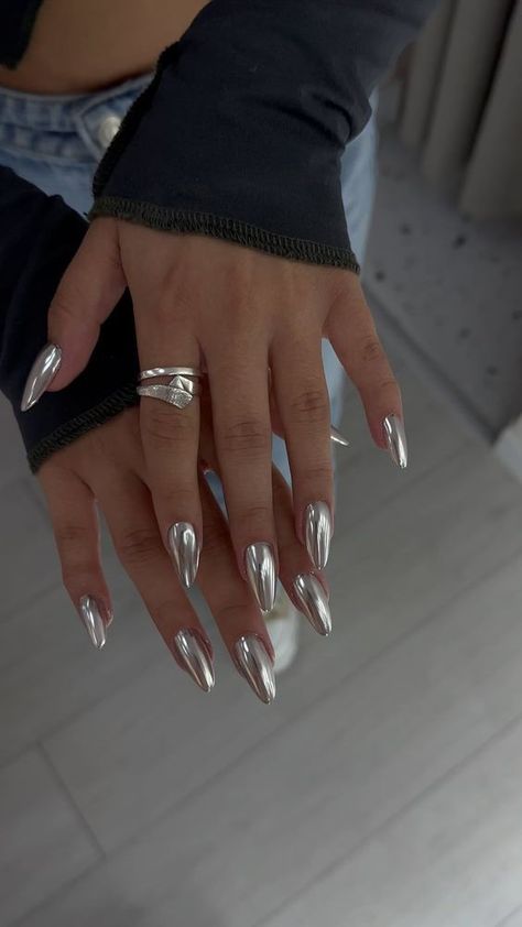 Silver Nail, Chrome Nails Silver, Chrome Nail Colors, Silver Nail Designs, Bridesmaids Nails, Pink Chrome Nails, Chrome Nails Designs, Blush Nails, Sparkly Nails