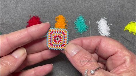 Miyuki Beads Pattern, Chinese Temple, Beautiful Beaded Jewelry, Bead Loom Designs, Bead Weaving Tutorials, Beaded Earrings Tutorials, Beaded Beads, Beaded Bracelets Tutorial, Brick Stitch Earrings