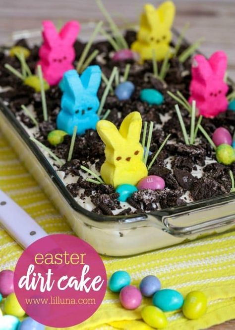 Fun Ways to Eat Peeps Easter Dirt Cake Recipe, Easter Oreos, Easter Dirt Cake, Oreo Dirt Cake, Peeps Recipes, Dirt Cake Recipes, Yummy Easter Desserts, Peeps Cake, Oreo Dirt