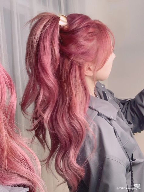 Korean Hair Color Ideas, Lavender And Blonde Hair, Light Pink Hair, Pink Hair Dye, Korean Hair Color, Korean Hair, Dyed Hair Inspiration, Dye Colors, Pretty Hair Color