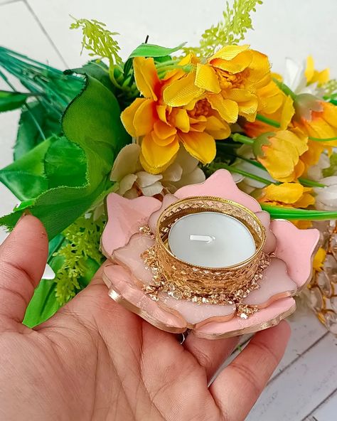 Resin Diya Diwali, Resin Diya Holders, Resin Tea Light Holder, Resin Diyas, Diya Holder, Diwali Ideas, Resin Arts, Resin Tray, Tea Coaster