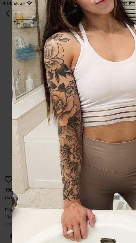 Bee Sleeve Tattoo, Sleeve Tattoo Black Women, Tattoo For Women On Side, Female Sleeve Tattoo Black Women, Mandala Hand Tattoo, Girly Sleeve Tattoo, Feminine Mandala, Nature Tattoo Designs, Female Sleeve Tattoo