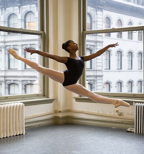 American Ballet Theatre Summer intensive Misty Copeland, Ballet Moves, Ballet Academy, Ballet Beauty, Ballet Inspiration, Black Ballerina, Ballet Barre, American Ballet Theatre, Ballet Theater