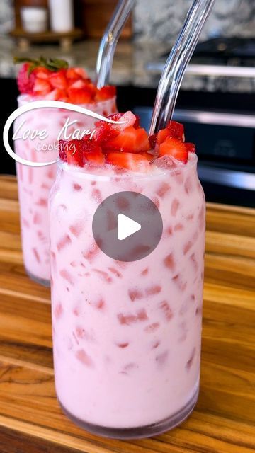 Karina Valladares on Instagram: "Agua Fresca de Fresa Cremosita. Let me share with you guys how easy it is to make this Agua Fresca de Fresa Cremosita, a Creamy Strawberry Drink 😋 It's so refreshingly good! Make sure to use bright red strawberries for more flavor 🥰 Please comment down below what recipe you will like to see next. Also, check out our YouTube Channel for more delicious recipes. Link in Bio 😊  AGUA FRESCA DE FRESA INGREDIENTS: ► 2 lbs. strawberries ► 4 cups of water ► 1 tbsp vanilla extract ► 1 can of evaporated milk ► 1 cup of whole milk ► 1 can of sweetened condensed milk ► Some extra strawberries for garnish (optional)  #recetas #recetasfaciles #easyrecipes #aguafresca #aguasfrescas #méxico #easydrinks #mexicandrinks  Title: Still Affect Artist: Adam Griffith Link: https Mexican Fresca Drinks, Strawberry Condensed Milk Drink, Aqua Fresca Recipes Strawberry, Creamy Agua Fresca, Strawberry Crema Fresca, Creamy Strawberry Agua Fresca Recipe, Strawberry Fresca Drink, Strawberry Cream Drink, Strawberry Aqua Fresca Recipe