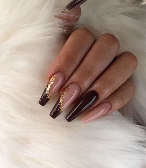 Classy Black Nails, Ongles Beiges, Brown Acrylic Nails, Brown Nails Design, Makijaż Smokey Eye, Foil Nails, Design Nail, Brown Nails, Classy Nails