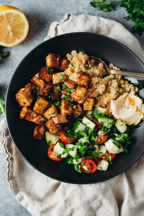 Quick Cucumber Salad, Tofu And Quinoa, Balsamic Tofu, Tofu Quinoa, Fluffy Quinoa, Easy Weeknight Dinners Healthy, Tofu Bowl, Quinoa Bowls, Lemon Salad