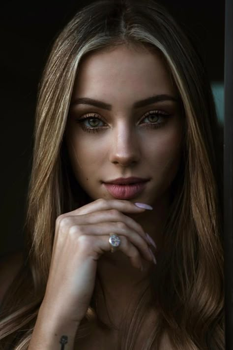 Beautiful Charlie Jordan Charlie Jordan, Jordan 21, Charly Jordan, Lovely Eyes, Female Eyes, Brunette Woman, Beauty Shoot, Bob Marley, Girl Face