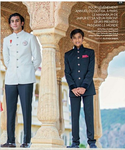 Rajput Wedding Dress Men, Rajputi Dress For Men, Padmanabh Singh, Kerala Engagement Dress, Jodhpuri Suits For Men, Indian Wedding Clothes For Men, Indian Jackets, Nike Clothes Mens, Rajputi Dress