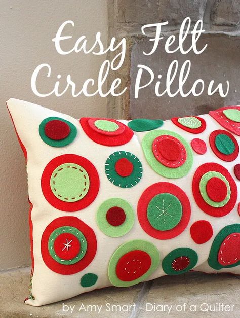 Felt Circle Knock-off Throw Pillow Circle Pillow, Animal Felt, Diary Of A Quilter, Amy Smart, Felt Pillow, Pillow Tutorial, Bantal Sofa, Felt Craft, Diy Hanging