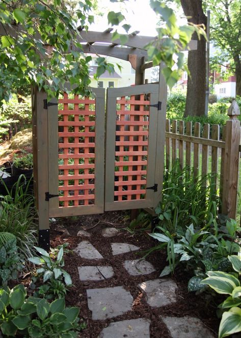 Perhaps this gate could one day replace the east gate... _____________ Arbor-install Lattice Gate Ideas, Garden Gates Diy, Gated Arbor, Overhead Trellis, Lattice Gate, Gate Arbor, Diy Arbor, Pergola Arbor, Porch Update