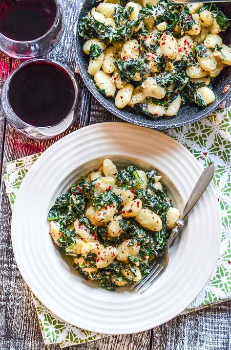 Gnocchi, Kale, Vegan Gnocchi, Sautéed Kale, Garlic Kale, Creamy Garlic, Fluffy Pillows, Vegetable Pizza, 15 Minutes