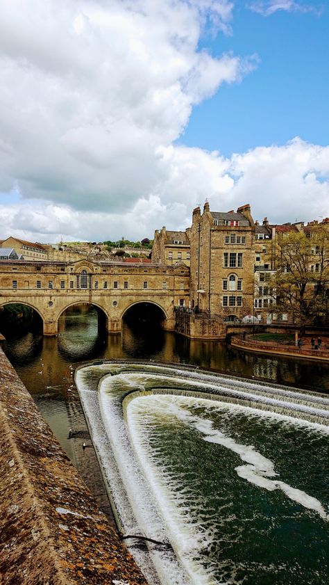 Pulteney Bridge, Bath, England Uk Trip, Bath England, Uk Travel, Railroad Tracks, Big Ben, Bridge, England, Bath, Travel