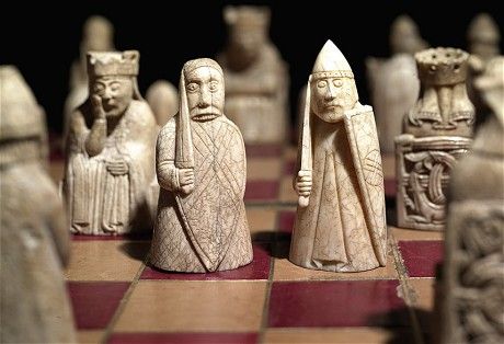 These 82 chess pieces were carved (rather marvellously) from walrus ivory and whale tooth in the late 12th-century, and found on a beach on the windswept Isle of Lewis, in the Outer Hebrides, in 1831. The pieces represent the highest classes of society and may well have been made for a medieval Norwegian king, as a symbolic display of his sovereign power (the Isle of Lewis then being part of the Kingdom of Norway). Medieval Chess, Museum Plan, Egyptian Artifacts, Archaeological Discoveries, Ancient Egyptian Art, Museum Architecture, Trondheim, Nikola Tesla, Anglo Saxon