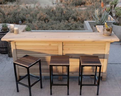 Diy Outdoor Bar Plans, Outdoor Wood Bar, Outdoor Bar Plans, Gazebo Bar, Bar En Plein Air, Patio Bars, Bar Exterior, Deck Bar, Terrasse Design