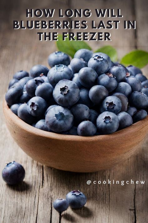 A close-up photo of a small wooden bowl filled with fresh blueberries. How To Freeze Blueberries, Freeze Blueberries, Blueberry Season, How To Store, Frozen Blueberries, Baking Sheets, Fruit Smoothies, Baking Sheet, Shelf Life