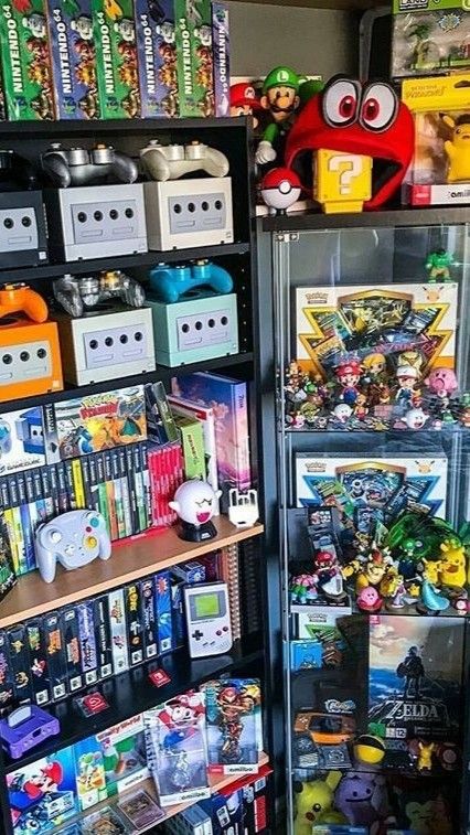 Nintendo Retro Console Collection Aesthetic Video Games Collection Aesthetic Video Games, Retro Gaming Room, Collectors Room Ideas, Ultimate Gaming Room, Console Collection, Nintendo Room, Nintendo Collection, Video Game Organization, Video Game Storage