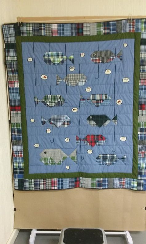 Fish Quilts For Men, Fish Quilts Ideas, Fish Quilts, Fishing Quilt, Fish Quilt Pattern, Memory Shirt, Memory Items, Quilted Placemat Patterns, Placemat Patterns