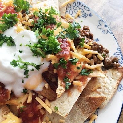 Skinny Beef Nachos Ww Nachos, Low Calorie Nachos, Ww Casseroles, Low Cal Dinner, Weight Watchers Dinners, Weight Watchers Casserole, Recipe Diaries, Weight Watchers Meals Dinner, Ww Blue Plan