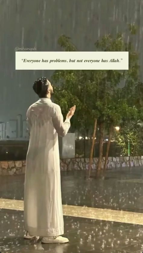 Allah Knows Everything, Allah Knows, Man Praying, Muslim Pictures, Love In Islam, Muslimah Aesthetic, Muslim Lifestyle, Muslim Book, August 20