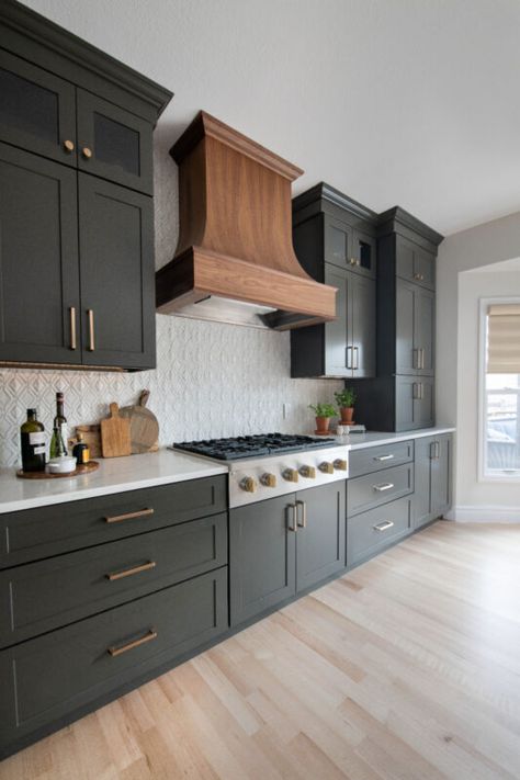 Kitchen Cabinet Color Ideas Two Tone, Bronze Kitchen Cabinets, Urbane Bronze Kitchen, Grey Painted Cabinets, Urbane Bronze, Bronze Paint, Barndominium Interior, Kitchen Facelift, Bronze Kitchen