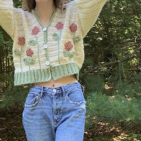 Crochet Sweater Outfit, Mochila Crochet, Kawaii Crochet, Trendy Sweaters, Clothing Patterns Free, Crochet Fashion Patterns, Patterned Cardigans, Crochet Clothes Patterns, Crochet Shirt