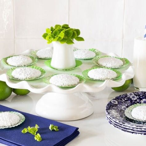 These Key Lime Cooler Shortbread Cookies are crisp, buttery and cloaked in a cool cloud of powdered sugar. There is an EXPLOSION of fabulous lime flavor as they melt in your mouth! Byrds Cookies, Sugar Sprinkles, Labels Printables Free, Lime Zest, Melt In Your Mouth, Fun Cookies, Fresh Lime, Shortbread Cookies, Key Lime