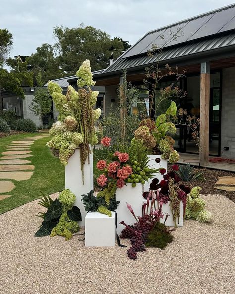 A very delicious ceremony for Georgia & George 🍇 | Instagram Ceremony Pillars With Flowers, Ceremony Pillar Flowers, Pillar Floral Arrangements, Flower Installation, Floral Installations, Wedding Moodboard, 2025 Wedding, Floral Arrangements Wedding, Salou