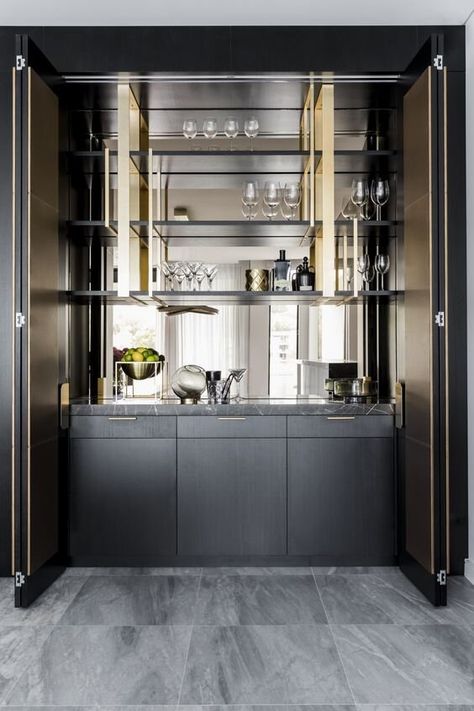 Kitchen Bar Design, Home Bar Cabinet, Modern Home Bar, Bar In Casa, Desain Pantry, Home Bar Designs, Mobile Bar, Residential Interior Design, Modern Homes