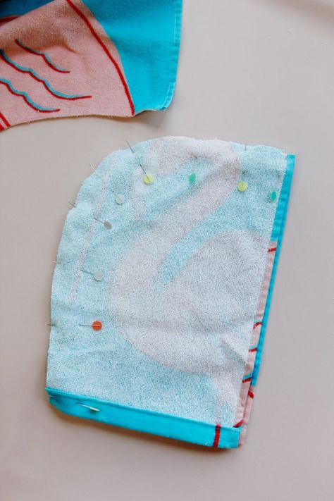 How to Make a Hooded Towel - with template download - see kate sew How To Make A Hooded Towel, Diy Hooded Towel Kids, Towel Pants Pattern, Hooded Towels For Kids Diy, Hooded Towel Pattern, Baby Towel Diy, Hood Pattern Sewing, Hooded Towel Tutorial, Baby Penelope